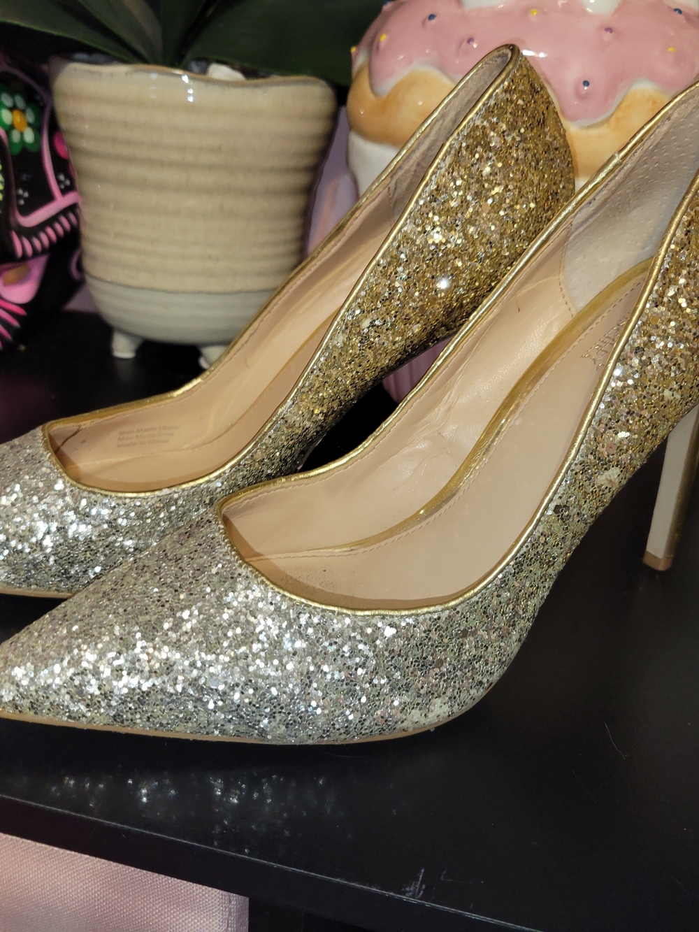 Jewel Badgley Mischka Gold Glitter Pointed-Toe Stiletto Pumps
